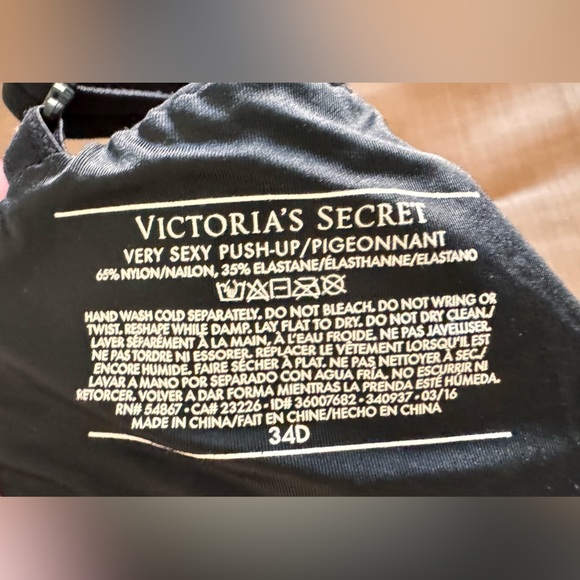 Victoria’s Secret Push up Bra - Picture 4 of 4